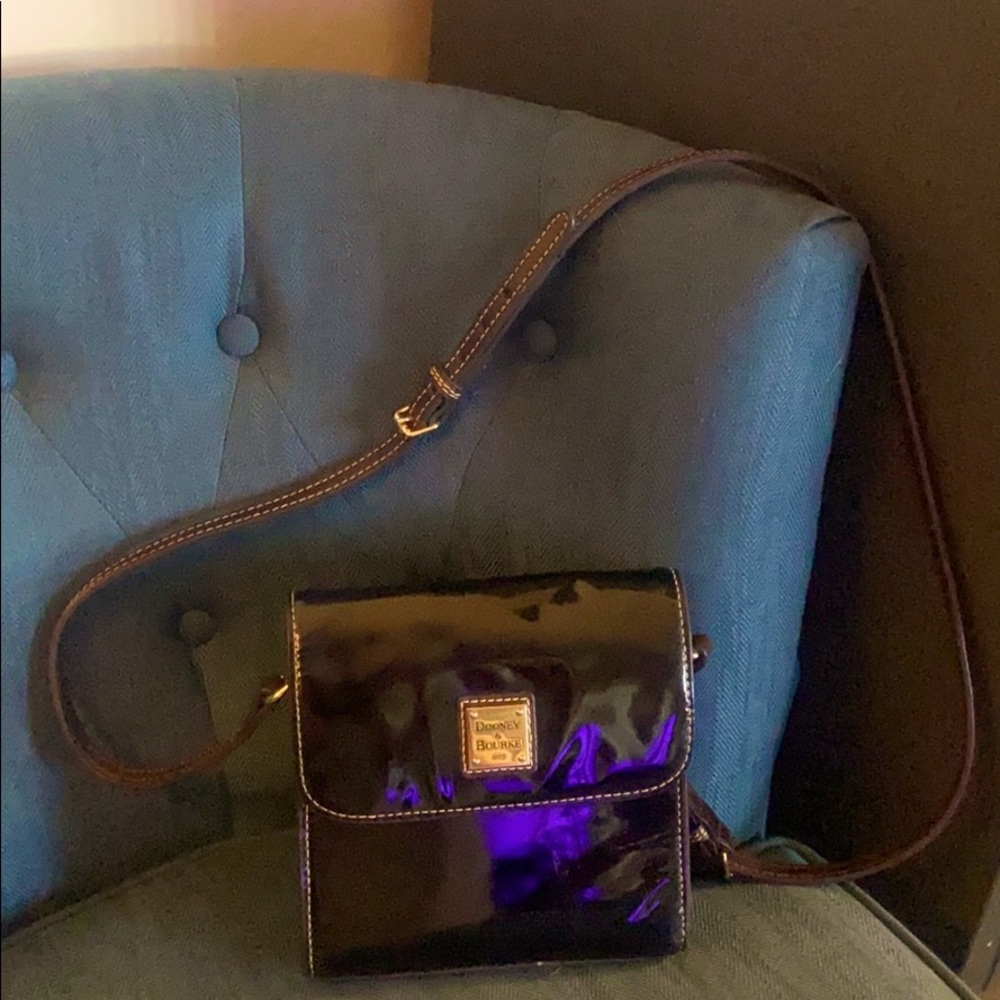 Dooney & Bourke patent leather messenger crossbody